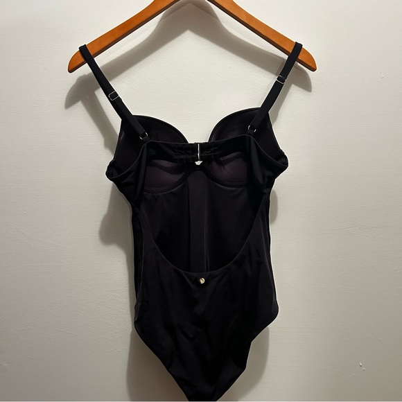 Victoria’s Secret one-piece bathing suit - Picture 3 of 4
